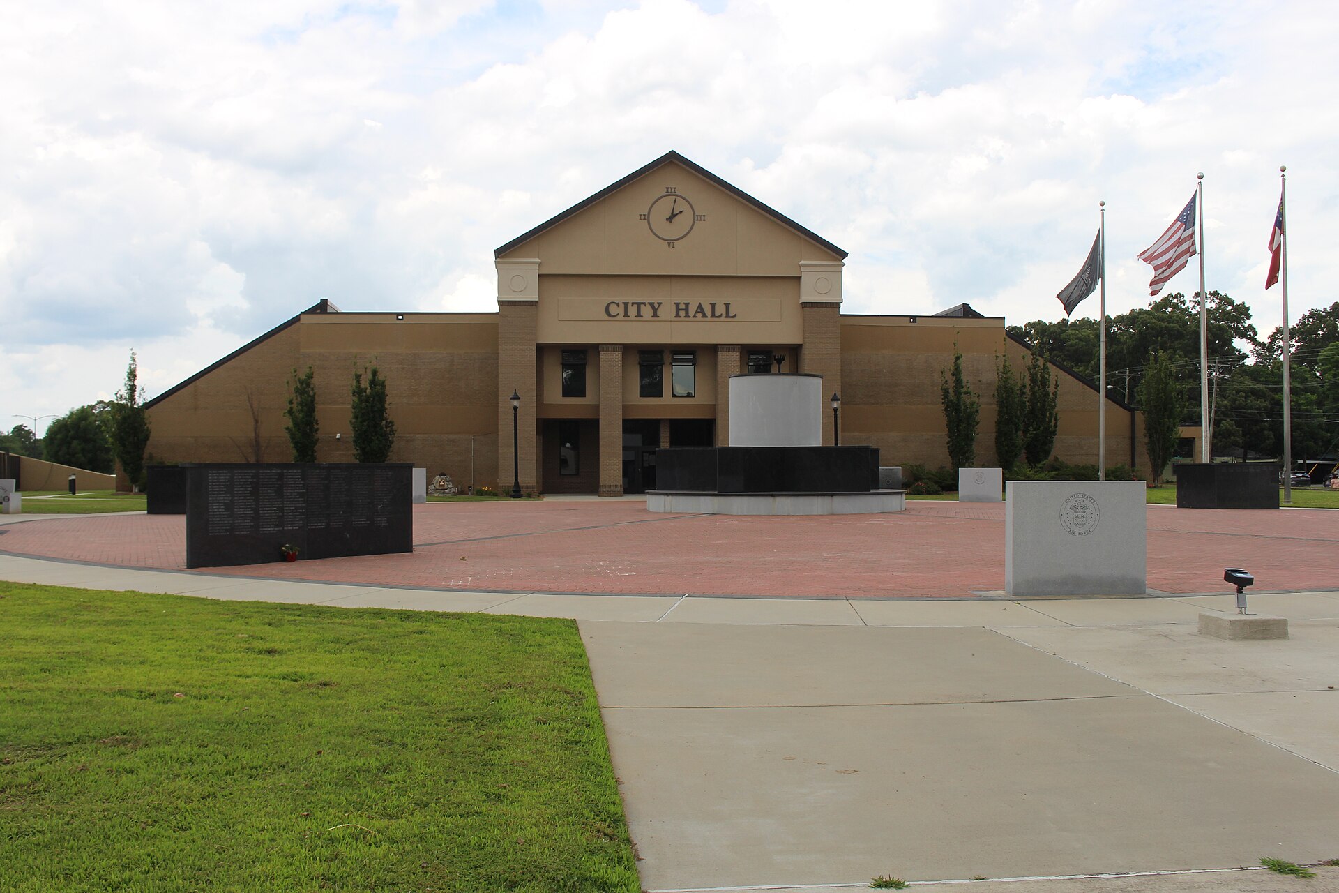 Warner Robins City Hall in Warner Robins, Georgia